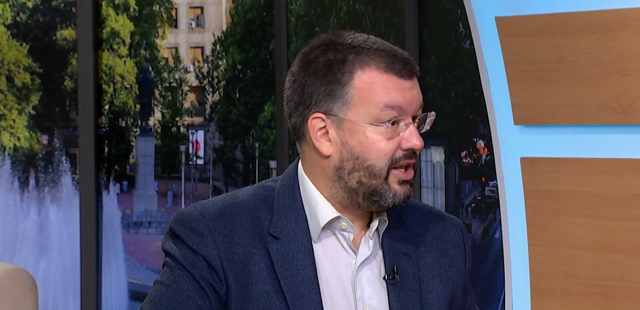 Čedomir Antić.png 