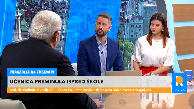 MAJKE-I-SNAJKE-SE03-EP37.00_30_15_00.Still026.png 